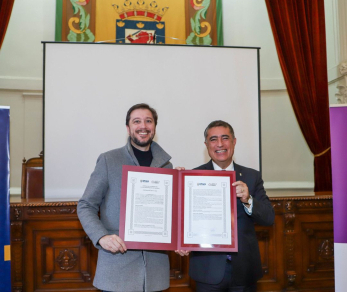 Firma_convenio_Santiago